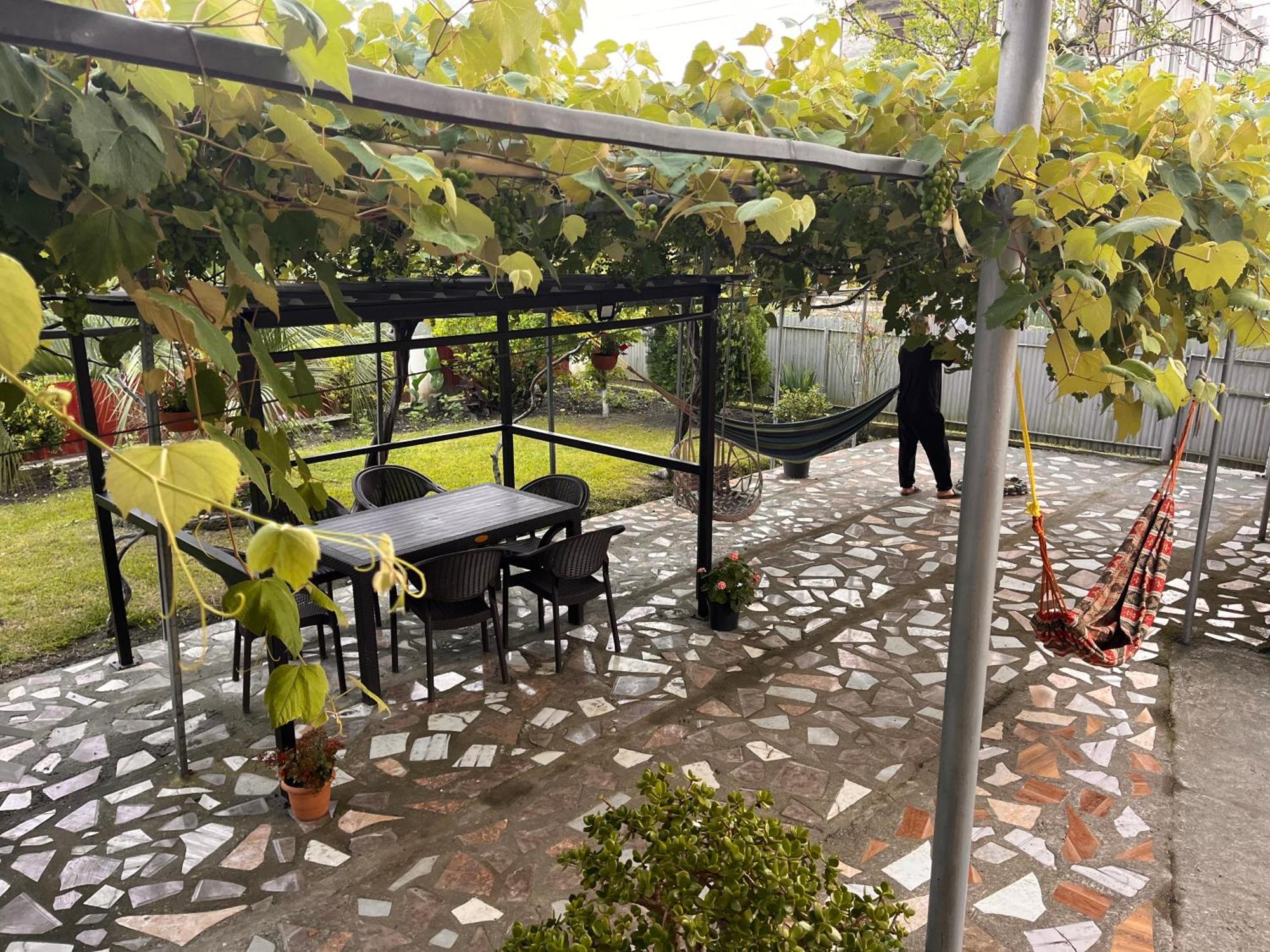 Საოჯახო Სასტუმრო Დეა Hotell Anaklia Exteriör bild